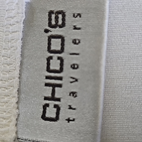 CHICO'S white light weight open cardigan sweater size 2(medium) Trimed in silver - Picture 6 of 7